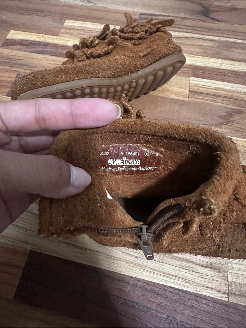 Minnetonka Kids Suede Fringe Moccasins - Brown kids size 9 toddler